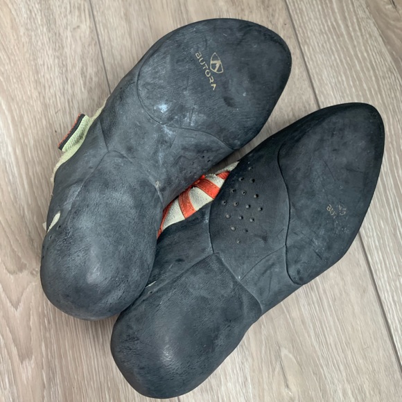 Butora Acro Climbing Shoe Orange / Wide Fit - Picture 3 of 6